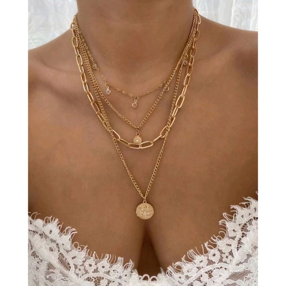 Anthropologie Monica Layered Trendy Charm & Paperclip Gold Necklace - Picture 1 of 4